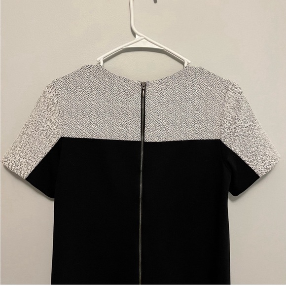 classiques entier black&gray colorblock dress with exposed back zipper - Picture 14 of 17